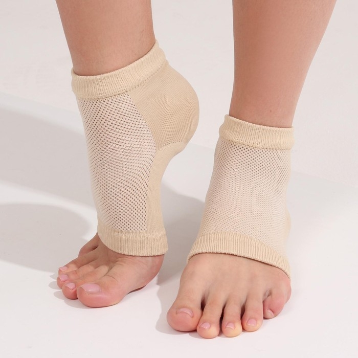 Напяточники для педикюра, увлажняющие, 16 × 8,5 см, ONE SIZE, цвет бежевый Напяточники для педикюра, увлажняющие, 16 × 8,5 см, ONE SIZE, цвет бежевый