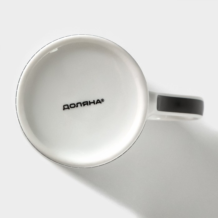 Кружка фарфоровая Доляна «Чёрные кошечки», 300 мл, цвет белый Кружка фарфоровая Доляна «Чёрные кошечки», 300 мл, цвет белый