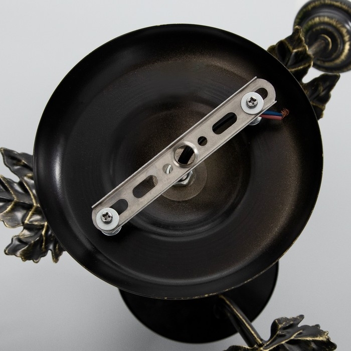 Люстра "Сусана" 3х15Вт Е27 черный/золото 53х53х32см BayerLux