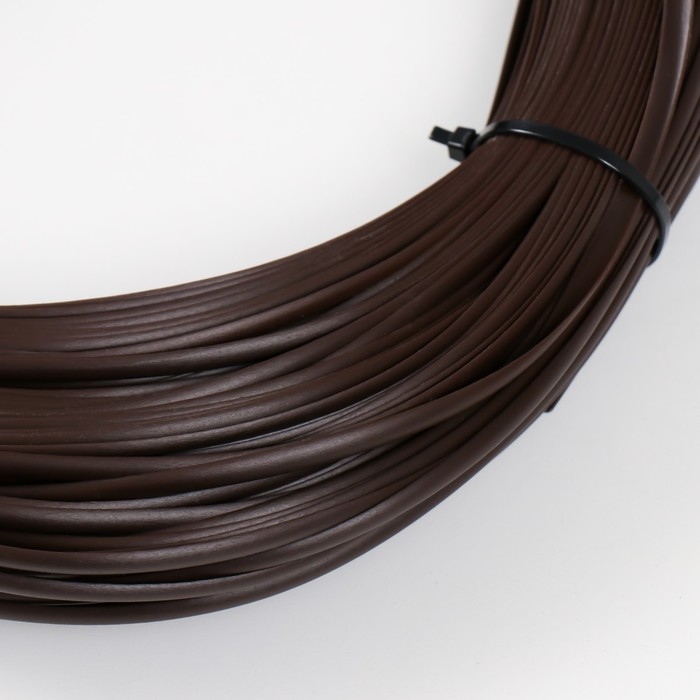 Ротанг искусственный гладкий 6 мм 100 м полутрубка (венге) Ротанг искусственный гладкий 6 мм 100 м полутрубка (венге)
