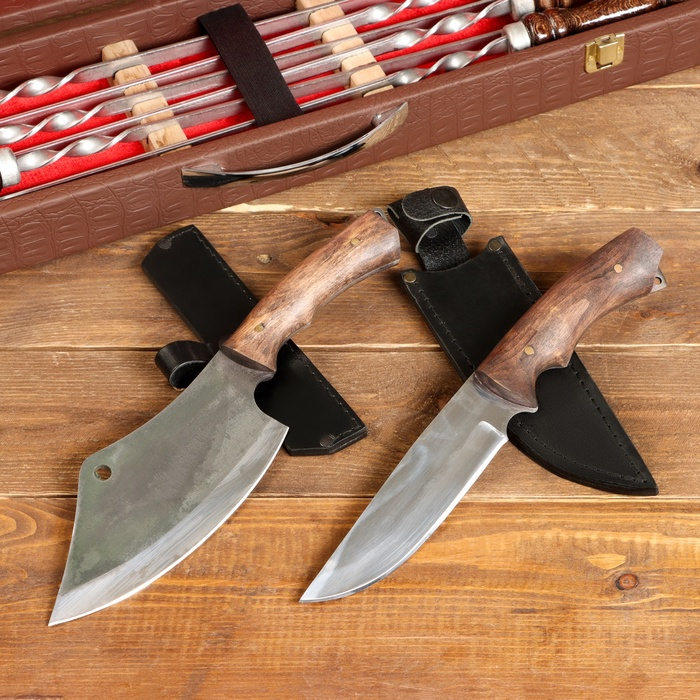 Набор с шампурами  Набор с шампурами "Горный дух" кейс, шампуры, два ножа