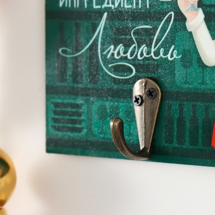 Крючок декоративный дерево Крючок декоративный дерево "Главный ингредиент - любовь" 13х10 см