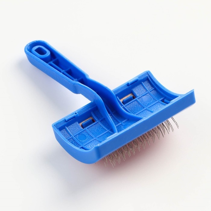 Пуходерка без капель полукруглая, 8,5 х 13 см, синяя Пуходерка без капель полукруглая, 8,5 х 13 см, синяя