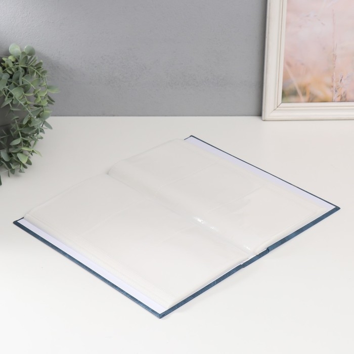 Фотоальбом на 300 фото 10х15 см Фотоальбом на 300 фото 10х15 см "Классика. Золотая рамка" в коробке МИКС 5,5х17,5х33 см