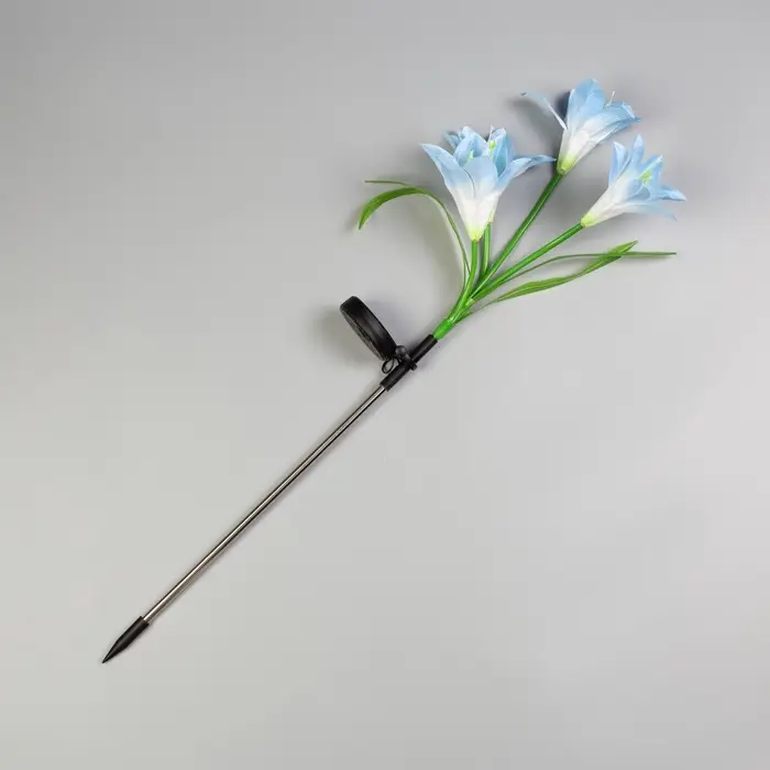 Садовый светильник &laquo;Лилия синяя&raquo;, уличный, на солнечной батарее, 80 см, 4 LED, свечение мульти