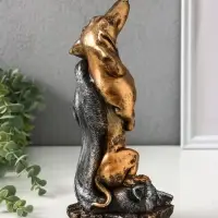 Фигура полистоун &laquo;Гордая такса с лисой на плече&raquo;, 26&times;11&times;9 см, под золото