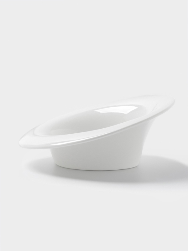 Тарелка Hanna Knövell, 25.5×22 см, фарфор, белая