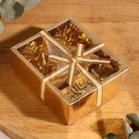 Свеча новогодняя с декором &laquo;Золотая ёлочка&raquo;, 12&times;10&times;4 см