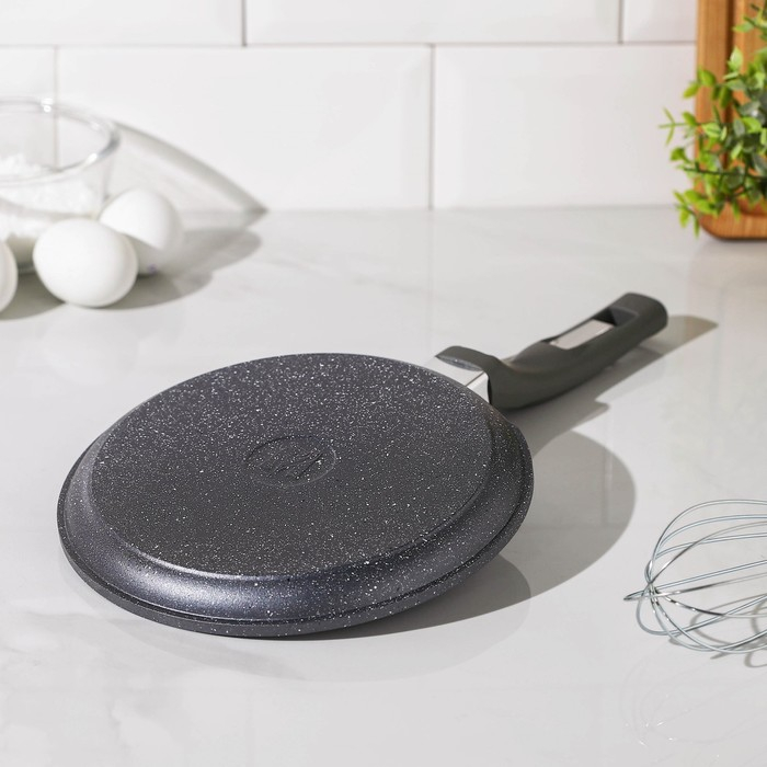 Сковорода блинная «Гранит», d=20 см, пластиковая ручка, антипригарное покрытие, цвет серый Сковорода блинная «Гранит», d=20 см, пластиковая ручка, антипригарное покрытие, цвет серый