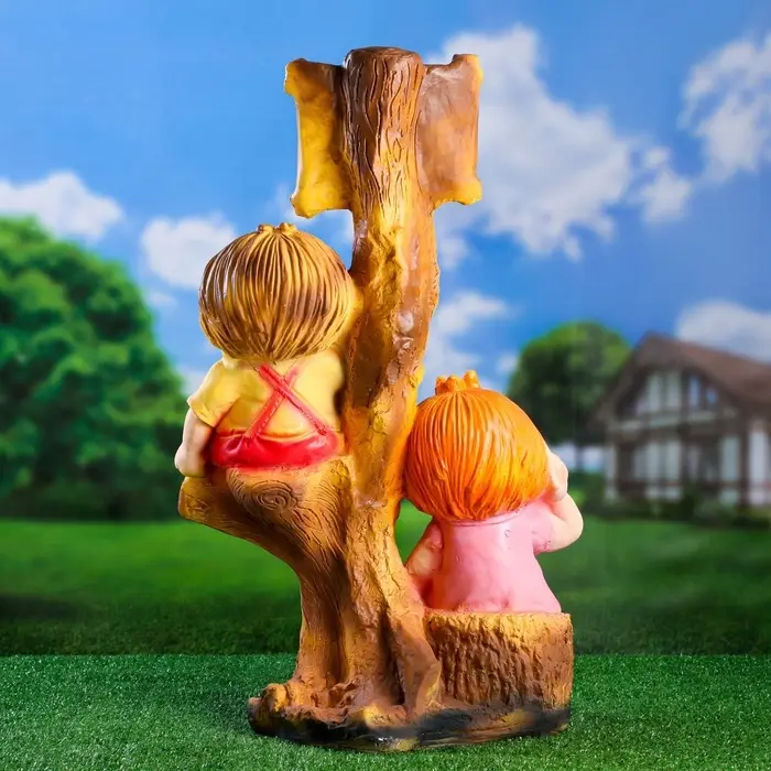 Садовая фигура из гипса &laquo;Мальчик и девочка на дереве&raquo;, 66&times;31&times;40 см, МИКС
