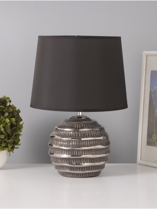 Настольная лампа Настольная лампа "Бетти" 1х15Вт Е14 серебро 25х25х36см