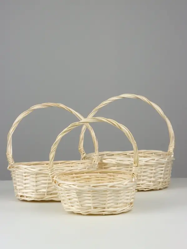 Набор корзин  (ива): 36x28xH13xHH36; 31x23xH12xHH31; 25x18xH10xHH26, 3 шт. Выбеленный Набор корзин  (ива): 36x28xH13xHH36; 31x23xH12xHH31; 25x18xH10xHH26, 3 шт. Выбеленный
