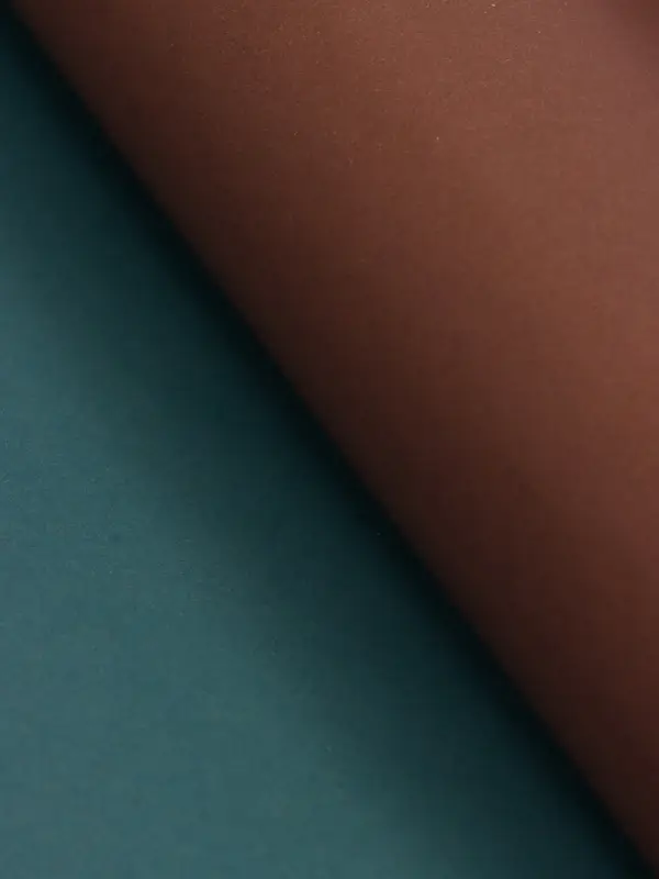 Бумага упаковочная крафт, двусторонняя, кофейно-изумрудный 0,68 х 10&plusmn;5% м