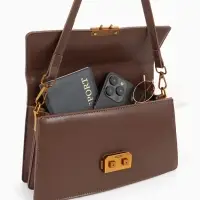 Сумка женская мессенджер TEXTURA на клапане, 26&times;8.5&times;14 см, коричневая