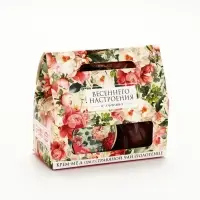 Набор с крем-мёдом, чаем и полотенцем в коробке "Весеннего настроения"