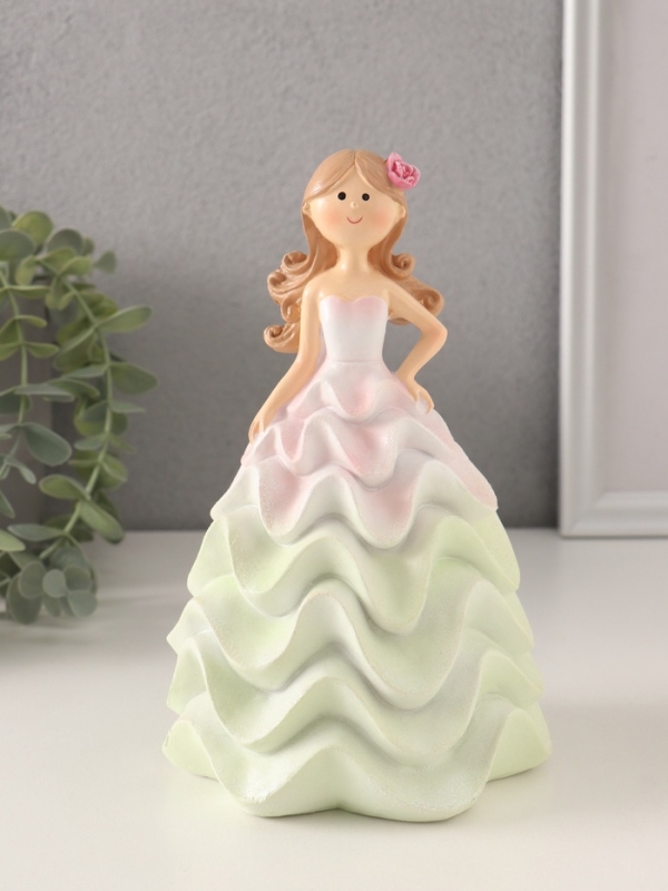 Сувенир полистоун Сувенир полистоун "Девочка-зефирка" розово-зелёный 11,5х10,5х18,5 см