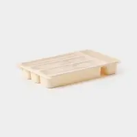 Лоток для столовых приборов с крышкой Доляна, 4 секции, пластик, 30&times;18&times;4.5 см, молочный