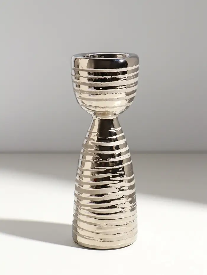 Подсвечник на 1 свечу &laquo;Зебра&raquo;, d=4 см, серебро, 6.5&times;6.5&times;18 см