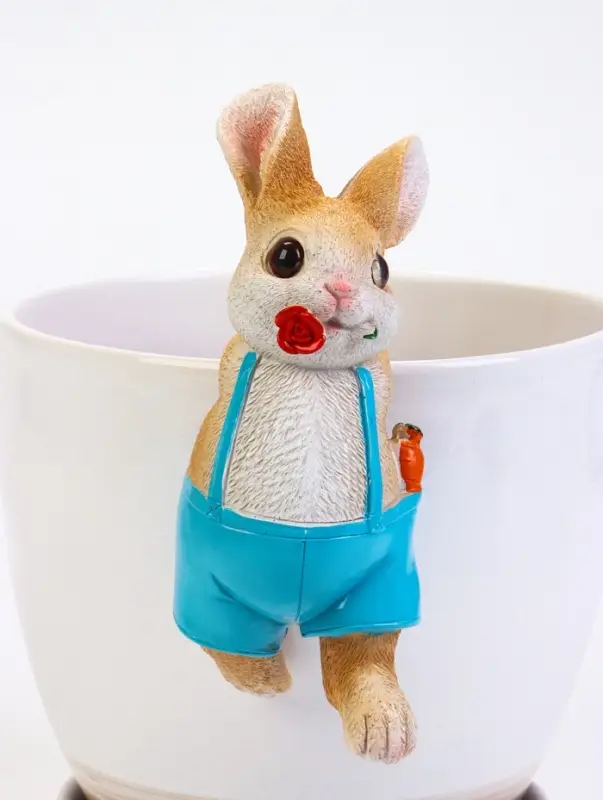 Фигурка для флорариума &laquo;Зайчишка с розой&raquo;, декор на кашпо, 17&times;7&times;7 см
