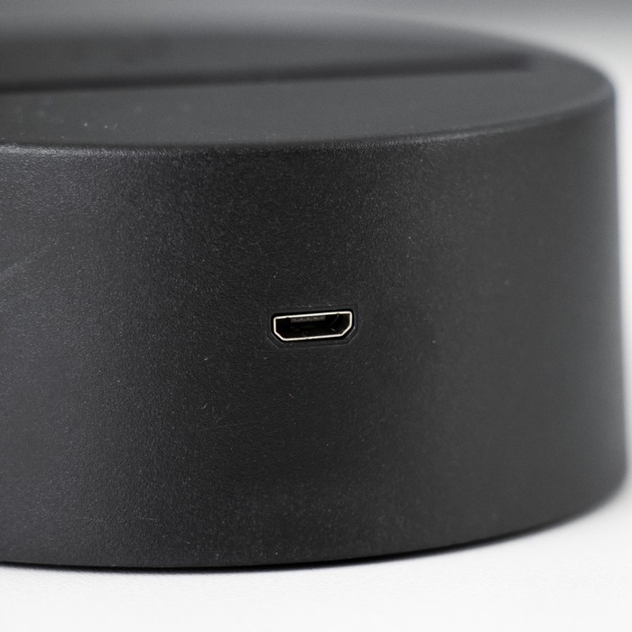 Основание светильника сенсорное LED 7 цветов USB черный 10х10х3,5 см RISALUX Основание светильника сенсорное LED 7 цветов USB черный 10х10х3,5 см RISALUX