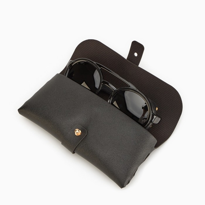 Очки солнечные круглые, uv 400, кожаные шторки, дужка 14.1 см, ширина 12.1 см, линза 5.2 х 5 см, чер Очки солнечные круглые, uv 400, кожаные шторки, дужка 14.1 см, ширина 12.1 см, линза 5.2 х 5 см, чер