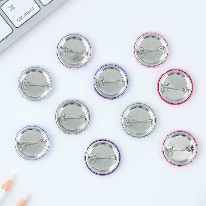 Значок металлический, закатной «Аниме», d=2.5 см, МИКС Значок металлический, закатной «Аниме», d=2.5 см, МИКС