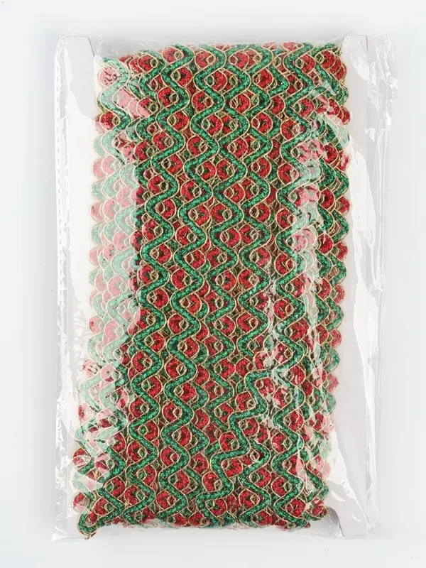 Тесьма Змейка красно-зелено-золотая 1.5 см намотка 25 метров Тесьма Змейка красно-зелено-золотая 1.5 см намотка 25 метров