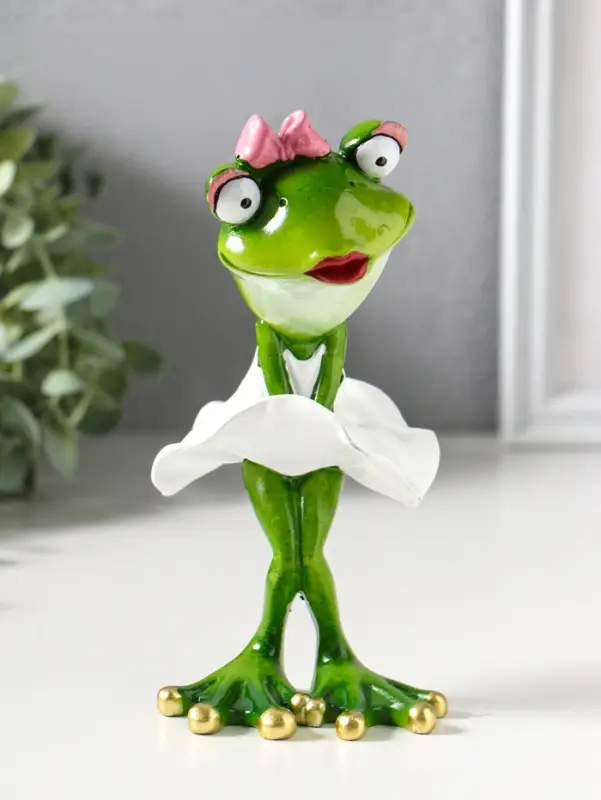 Фигурка полистоун лак &laquo;Лягушка Монро&raquo;, 16.5&times;8.2&times;9.5 см