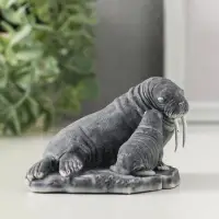 Фигурка &laquo;Самка моржа с детёнышем&raquo;, 5.7 см
