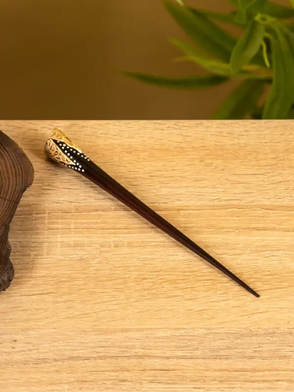 Заколка для волос Заколка для волос "Спираль" дерево Албезия, 17 см, цв. коричневый