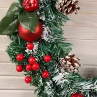 Венок новогодний d=40 см «Зимнее волшебство. Лесной фестиваль» с ягодами, шариками, шишками