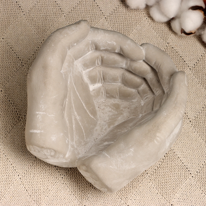 Кашпо-подсвечник  Кашпо-подсвечник "Руки" 18х18х12см