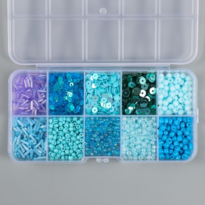Бисер стекло 6/0, 12/0 в шкатулке  Бисер стекло 6/0, 12/0 в шкатулке "Голубой" стеклярус и пайетки 12,5х6,5х2 см
