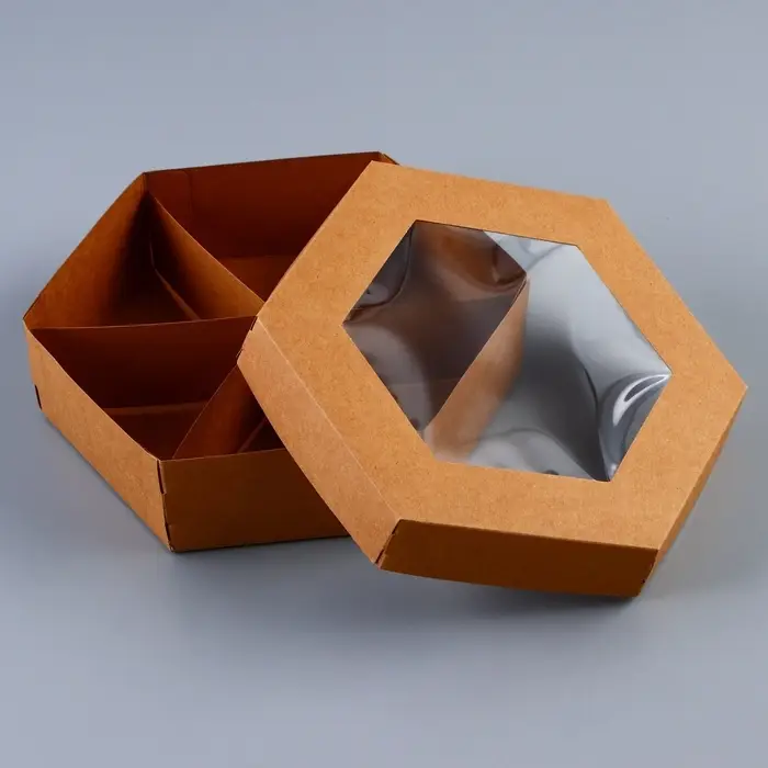 Коробка - менажница под сухофрукты, с ПВХ окном, 6 ячеек, 18.5&times;18.5&times;5.5 см