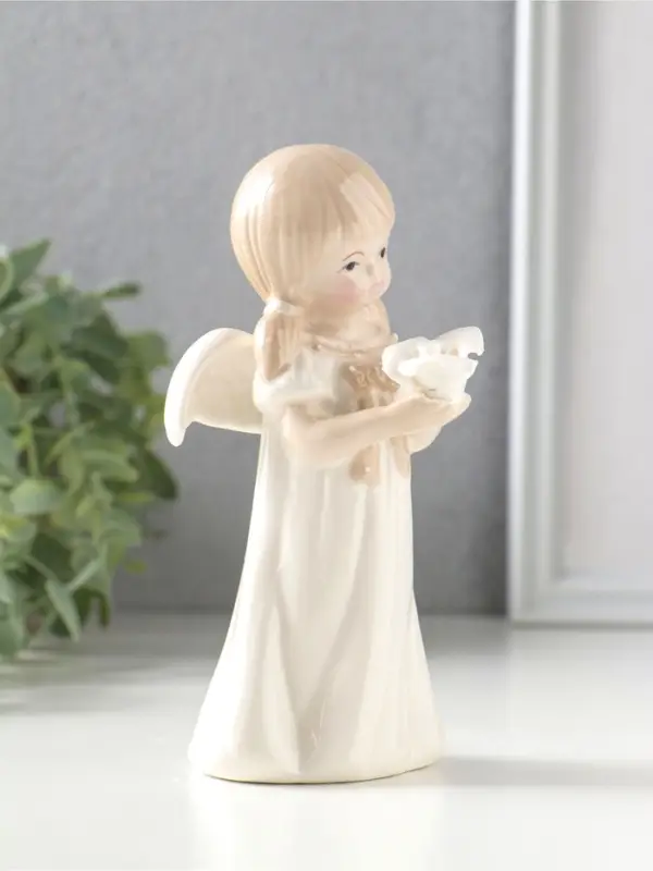 Сувенир керамика "Девочка-ангел с хвостиками в белом платье с розой в руках" 7х7х14,2 см