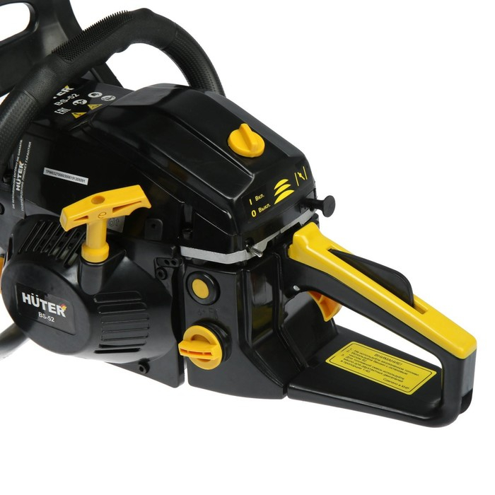 Бензопила Huter BS-52, 2Т, 2.8 кВт, 3.8 л.с., 20 Бензопила Huter BS-52, 2Т, 2.8 кВт, 3.8 л.с., 20", шаг 0.325", паз 1.5 мм, 76 зв.