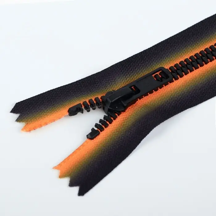 Молния «Трактор», №5, неразъёмная, замок автомат, 20 см, оранжевая, чёрная