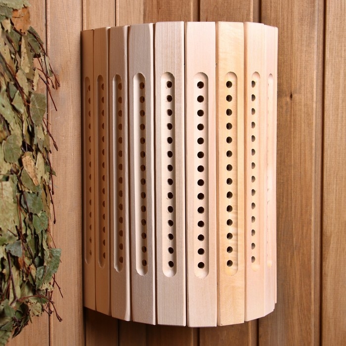 Абажур из липы, настенный прорезной Абажур из липы, настенный прорезной