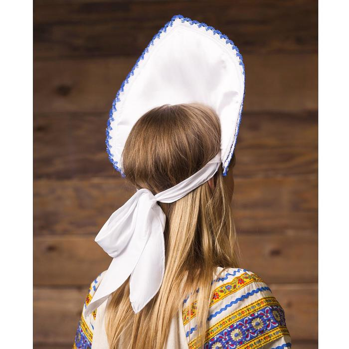 Кокошник «Цветы», белый атлас Кокошник «Цветы», белый атлас