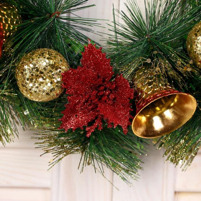 Венок новогодний d-25 см Венок новогодний d-25 см "Красные цветы и колокольчики" микс