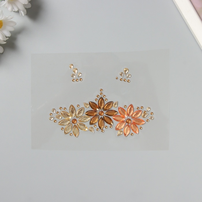 Наклейка пластик стразы на лицо "Три цветка" золото 14,5х16 см