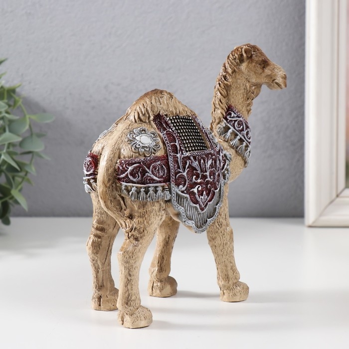 Сувенир полистоун  Сувенир полистоун "Пустынный верблюд с попоной" 16х7х16,7 см
