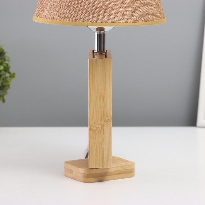 Лампа настольная с фоторамкой 10х15см (пластиковая вставка) 20х20х35см Лампа настольная с фоторамкой 10х15см (пластиковая вставка) 20х20х35см