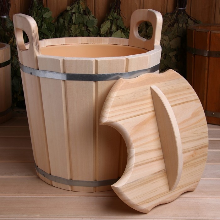 Запарник-ведро из липы, 12 л, пластиковая вставка, с крышкой Запарник-ведро из липы, 12 л, пластиковая вставка, с крышкой