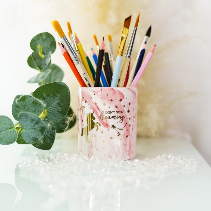 Горшок для цветов с тиснением, «Единорог», 8 х 9.5 см Горшок для цветов с тиснением, «Единорог», 8 х 9.5 см