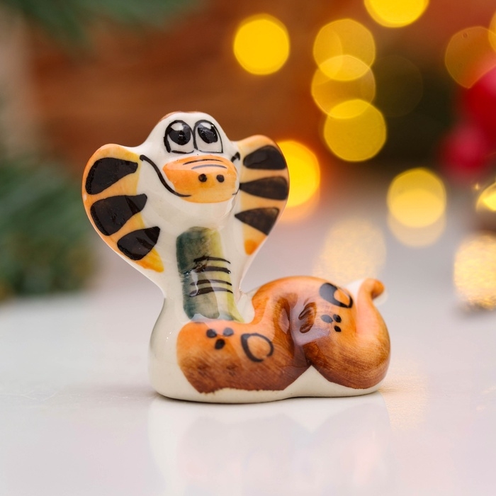 Сувенир Сувенир "Маруся" 5х5,5см, гжель, цвет