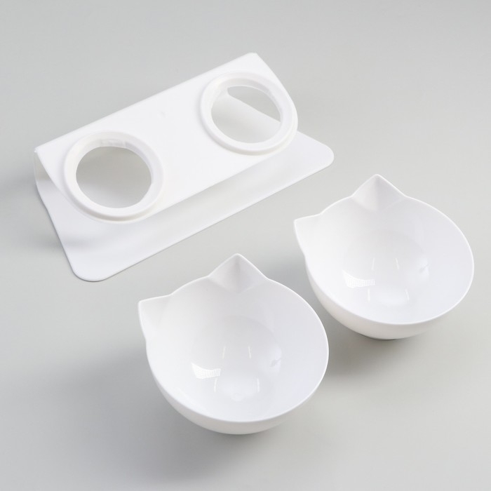 Миски пластиковые на белой подставке 27,5 х 14 х 15 см белые Миски пластиковые на белой подставке 27,5 х 14 х 15 см белые