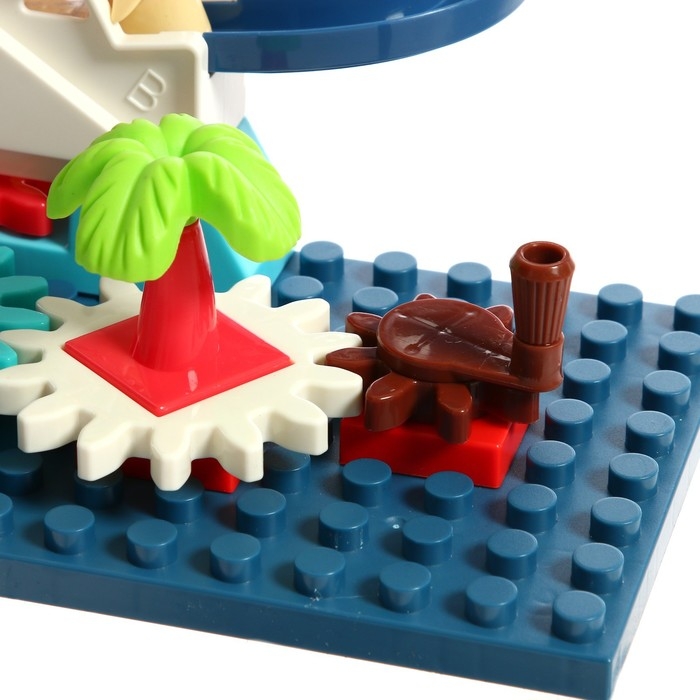 Конструктор развивающий с шестерёнками «Весёлые пингвинята», 33 детали Конструктор развивающий с шестерёнками «Весёлые пингвинята», 33 детали