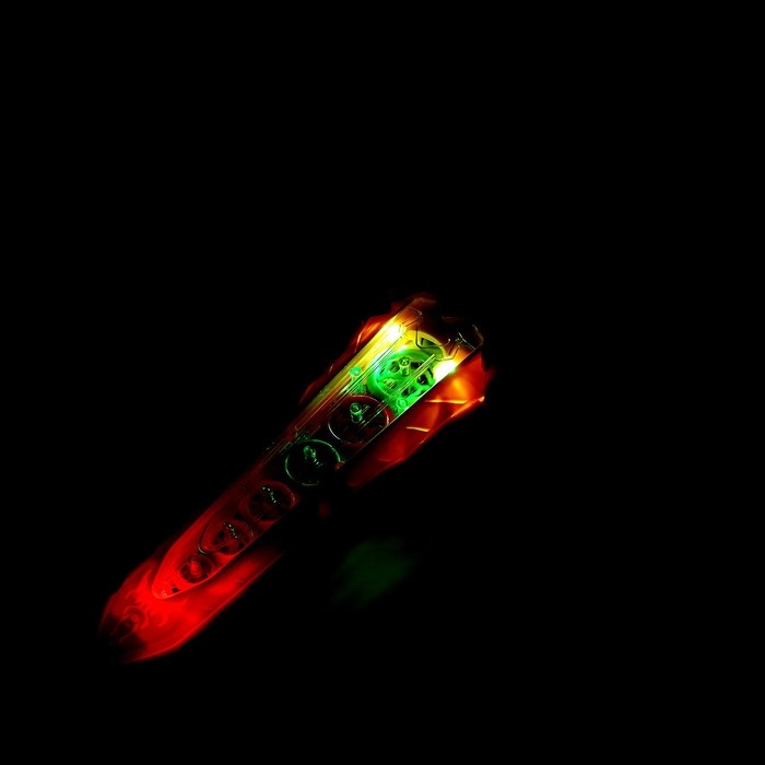 Меч с шестерёнками, световые и звуковые эффекты, подвижные детали, работает от батареек Меч с шестерёнками, световые и звуковые эффекты, подвижные детали, работает от батареек