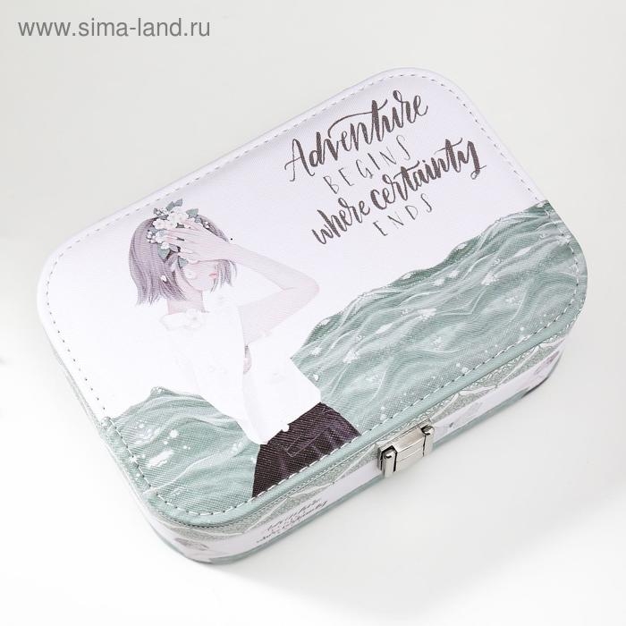 Шкатулка кожзам под часы 1 отделение и бижутерию  Шкатулка кожзам под часы 1 отделение и бижутерию "Девушка-весна у моря" 7х20х14 см